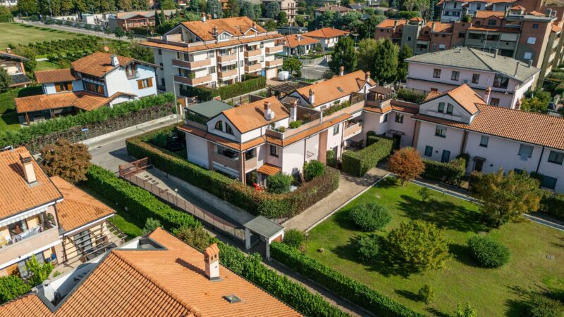 TRE LOCALI Saronno